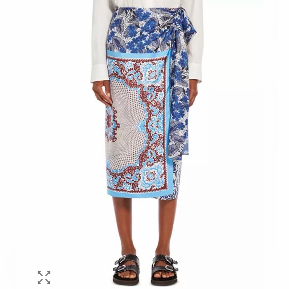 Max Mara Weekend 100% SILK wrap skirt blue pattern size 6